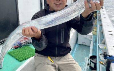 １０月１９日日曜日　　タチウオ船